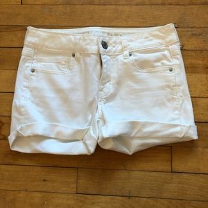 American Eagle white jean shorts size 4